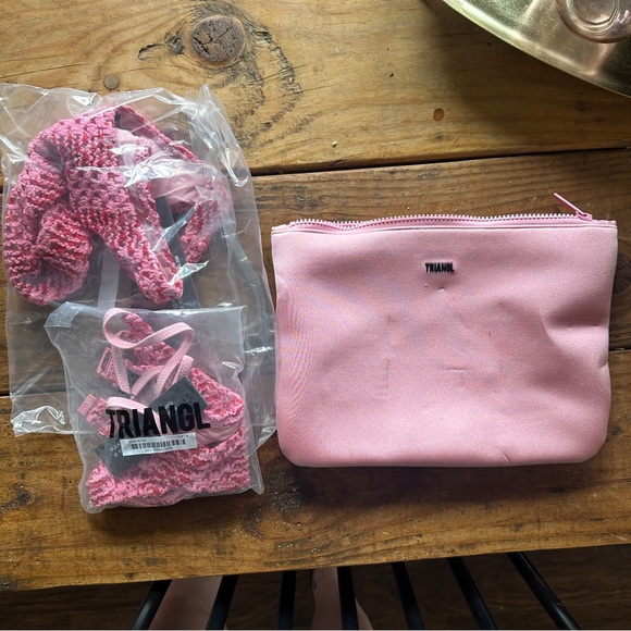 Triangl Maia- Alina bikini with swim bag. - Picture 6 of 10